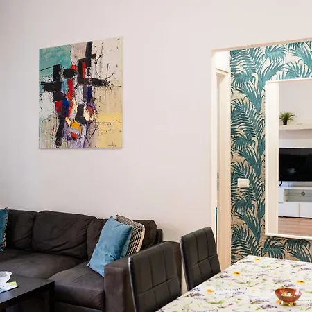 Colombo By Interhome